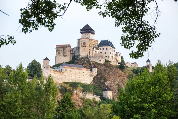 Zamek Trenczynie Słowacja Sierpnia 2015 Trenciansky Hrad Tamtejszego Zamku Wzgórzu — Zdjęcie stockowe