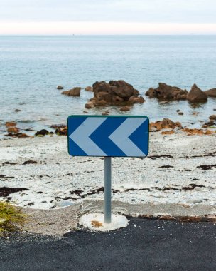Yol doğrudan mahalle od sahil Brittany Fransa oturum açmak