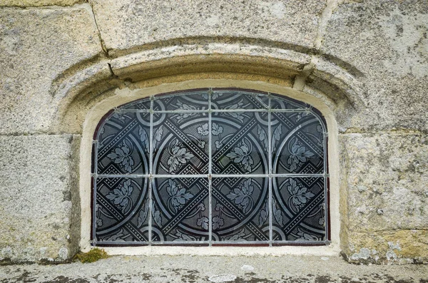 Petite Fenêtre Très Décorative Avec Motif Floral Géométrique — Photo