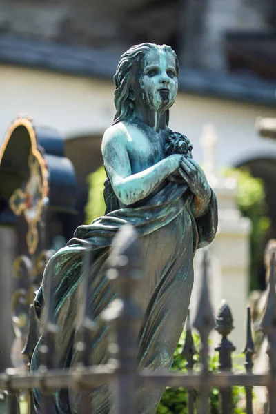 26 Mayıs 2019, Salzburg, Avusturya. Mezarlık — Stok fotoğraf