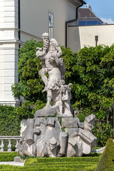 26 мая 2019, Зальцбург, Австрия. Сад Мирабель - скульптуры — стоковое фото