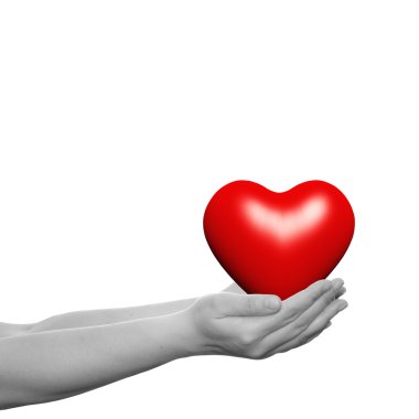 İnsan elinde düzenlenen kalp