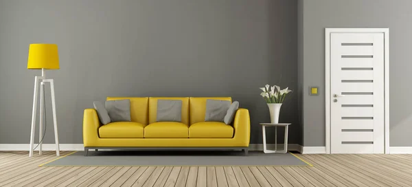 Szary pokój dzienny z sofą żółty — Zdjęcie stockowe
