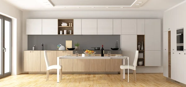 Современная деревянная и белая кухня — стоковое фото