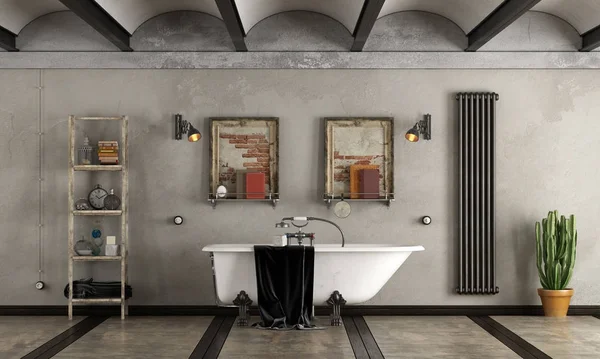Badrum i industriell stil med badkar — Stockfoto