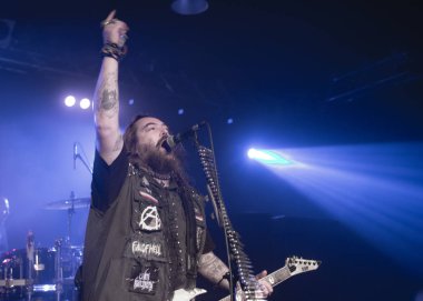 Max ve Iggor Cavalera canlı Show