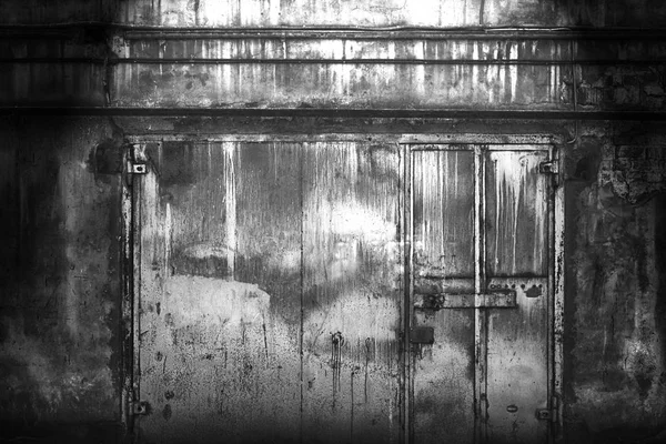 Τσιμεντένιο τοίχο μαύρο, ζοφερή υπόβαθρο για το σχεδιασμό — Φωτογραφία Αρχείου