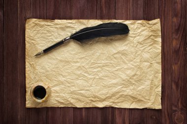 Mürekkep, tüy ve kağıt, antika arka plan metin için