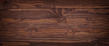 Koyu renk ahşap tahtalardan yapılan klasik doku.