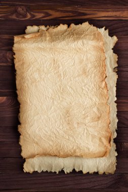 Tablo, grunge arka plan üzerinde buruşuk kağıt