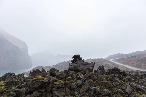 Dimmiga landcape bildas av 1973 utbrott av vulkanen Eldfell i hemön, Västmannaöarna, Island — Stockfoto
