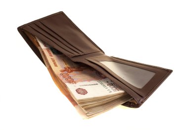 Beyaz arka planda parası olan cüzdan.