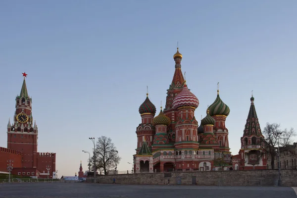 ロシア。モスクワ。赤の広場の聖ワシリイ大聖堂 (聖ワシリイ大聖堂) — ストック写真