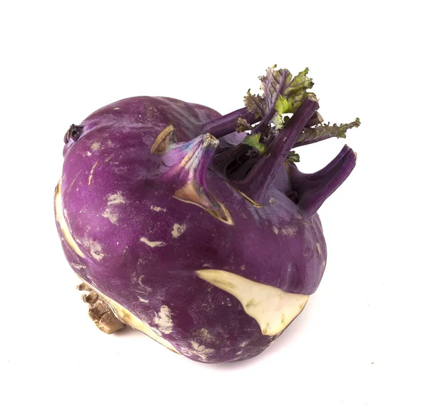 Kohlrabi isoliert auf weißem Hintergrund — Stockfoto