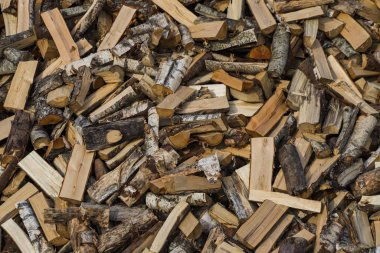 Geçmişi. Yakacak odun. Rus sobası için kesilmiş odun yığını.