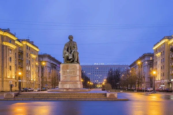 Rusko Petrohrad Moskevská Třída Památník Černoševskij — Stock fotografie