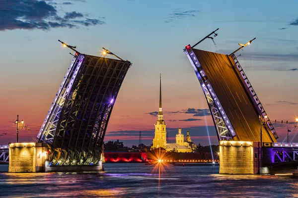 Rússia Símbolo São Petersburgo Ponte Palácio Divorciada — Fotografia de Stock