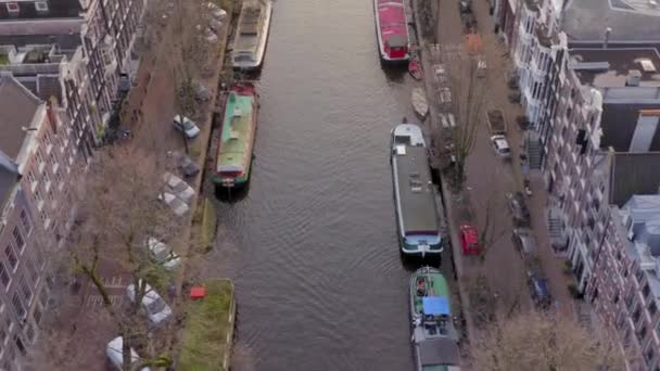 Amsterdam Canal Flyover Avond — Stockvideo