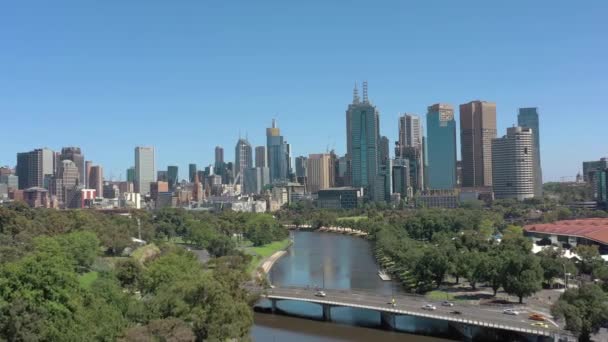 Melbourne City Australia Yarra River Aerial Reveal — Vídeo de stock