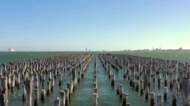 Melbourne Limanı 'ndaki Prenses İskelesi Avustralya Havadan Görüldü