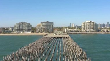 Melbourne Limanı 'ndaki Prenses İskelesi Avustralya Havadan Görüldü