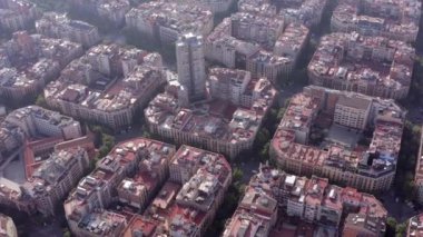 İspanya 'da Barselona Şehir Blokları Yaz boyunca