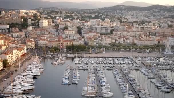 Zonsopgang Haven Van Cannes Met Jachten Schepen Aangemeerd Jachthaven — Stockvideo