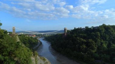 Clifton Asma Köprüsü ve Bristol Şehri Yüksek Seviye Hava Görüntüsü