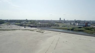Fransa 'daki Dunkirk Şehir ve Köprüsü Havadan