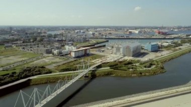 Fransa 'daki Dunkirk Şehir ve Köprüsü Havadan