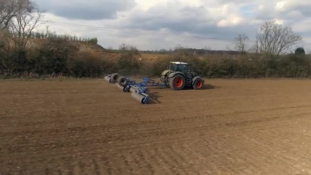 Campos Rodantes Agricultores Preparación Para Perforación Primavera — Vídeo de stock