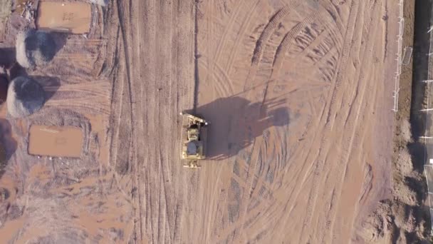 Buldozer Pomocí Gps Technologie Pro Přesun Země Během Zemní Práce — Stock video