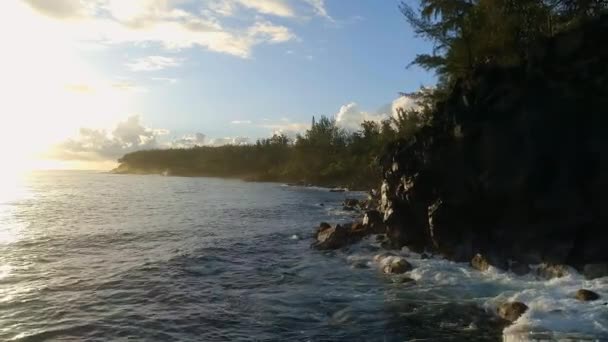 Alba Una Bellissima Costa Con Sole Che Sorge Sul Mare — Video Stock