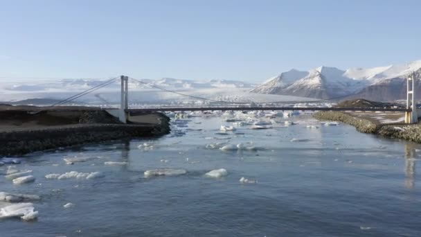 Flight River Leading Glacier Lagoon Bridge — Stock Video