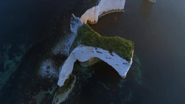 Luchtfoto Van Krijtrotsen Aan Jurassic Coast Engeland — Stockvideo