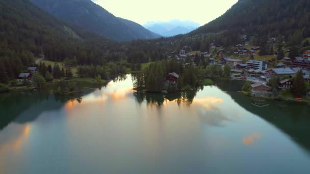 Lac Campex Уединенное Горное Озеро Швейцарии — стоковое видео