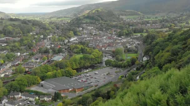Llangollen Tourist Town North East Wales Aerial View — Stok Video