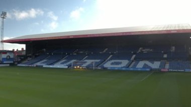 Luton Futbol Kulübü Ana Direniş Açılışı