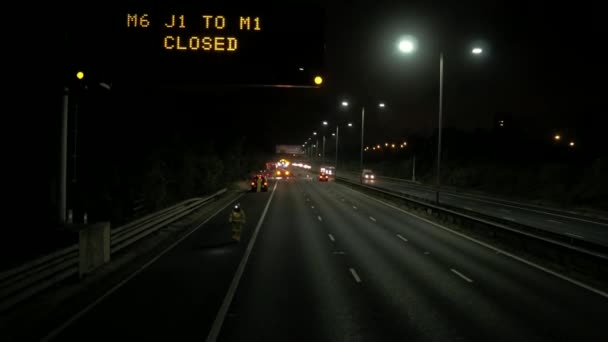 Road Works Cierre Nocturno — Vídeo de stock