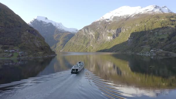 Norský Fjord Vozidlem Osobní Trajektem — Stock video