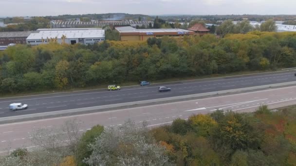 Policja Opuszczająca Miejsce Wypadku Autostradzie — Wideo stockowe