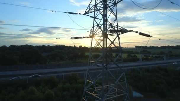Luftaufnahme Eines Strommasten Aus Der Nähe — Stockvideo