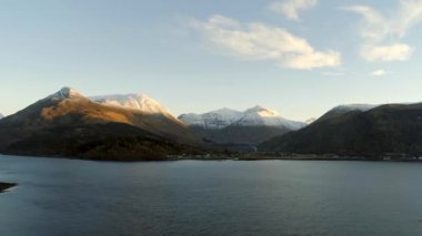 Glencoe Vadisi ve İskoçya Gölü