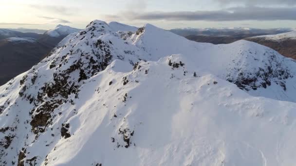 Snowy Mountain Luchtfoto Winter — Stockvideo