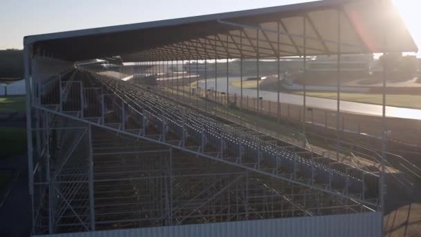 Vue Tribune Sur Piste Course Silverstone Lever Soleil — Video