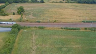 Uk 'taki Banliyö Treni Yüksek Seviye Görünümü