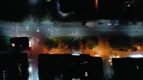 Bird Eye View Van Een Stad Een Vrijdagavond Met Auto — Stockvideo