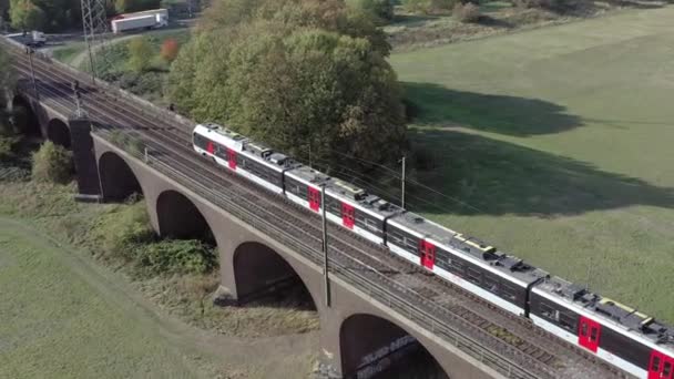 Train Banlieue Arrêté Feu Rouge — Video