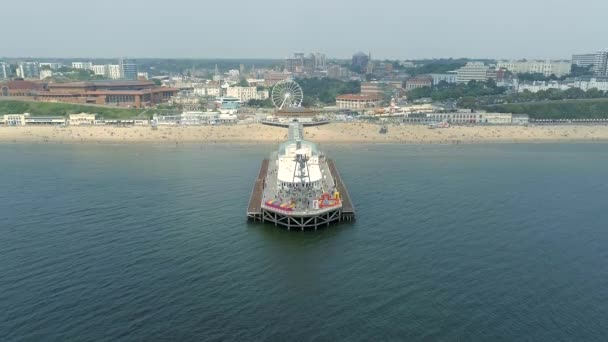 イギリス ボーンマスの桟橋の空中ビュー — ストック動画
