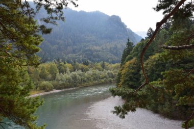 1 *** nehir dağ Alpleri'nde Lech (Licus). Almanya. Bavyera. 
